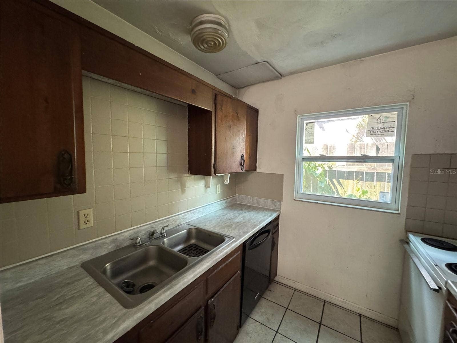 824 SE 1ST AVENUE, Gainesville, FL 32601 824 SE 1ST AVENUE, Gainesville, FL 32601