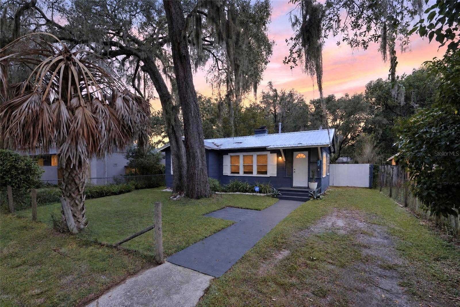 1242 NW 30TH AVENUE, Gainesville, FL 32609