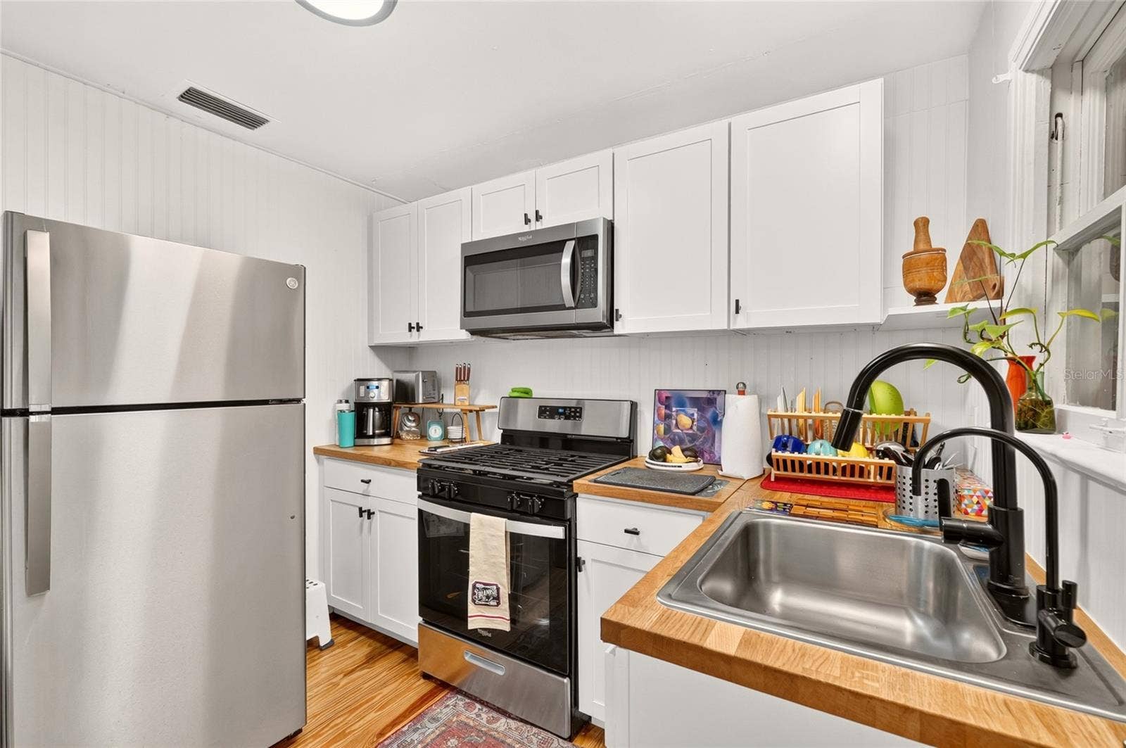 1242 NW 30TH AVENUE, Gainesville, FL 32609