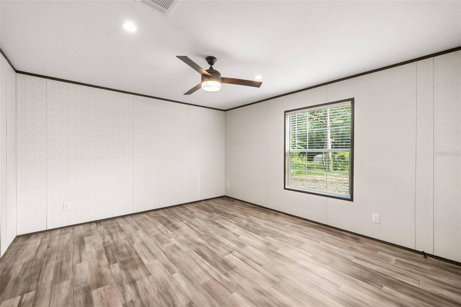 5239 SW 67TH STREET, Gainesville, FL 32608 5239 SW 67TH STREET, Gainesville, FL 32608