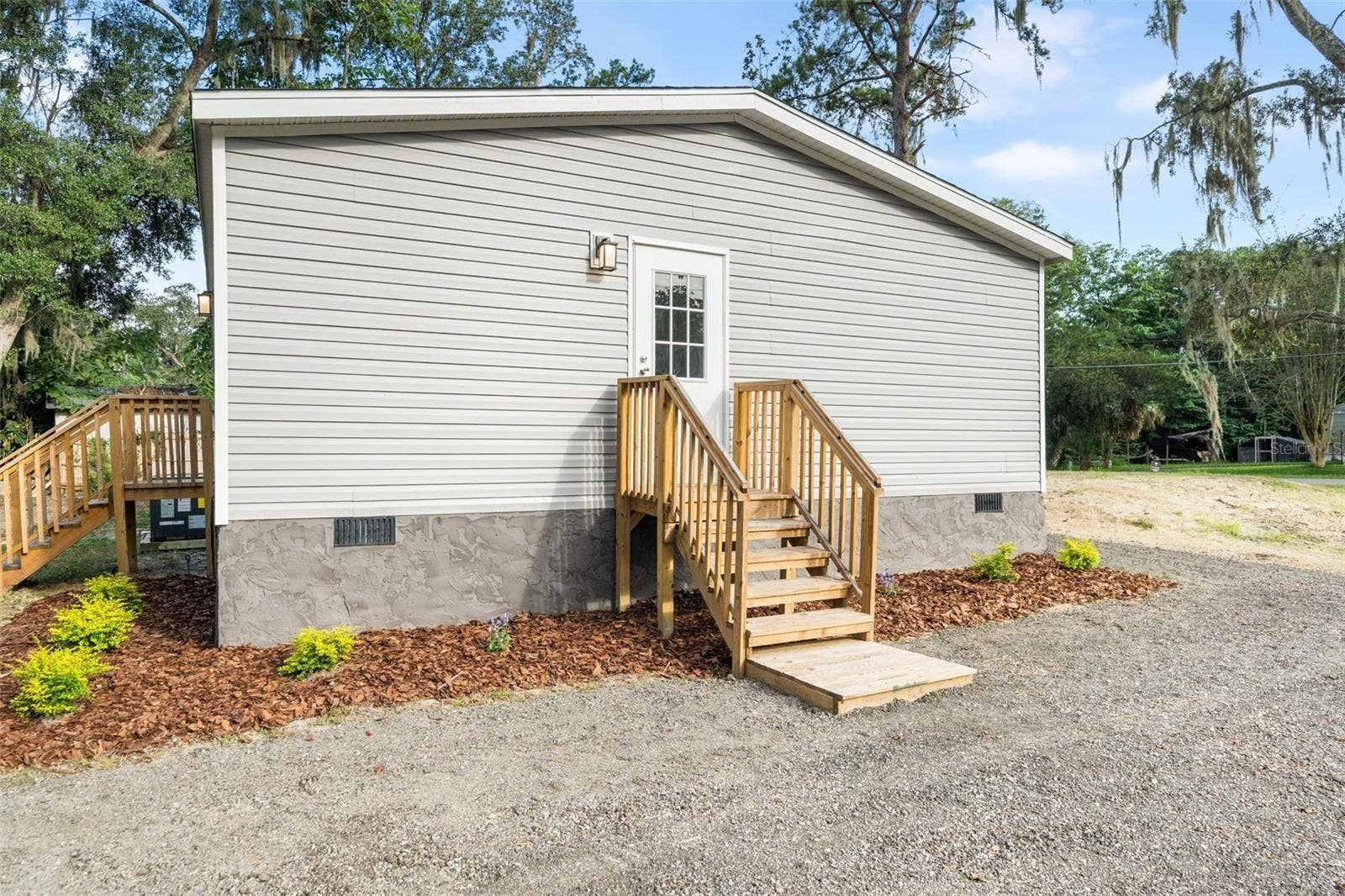 5239 SW 67TH STREET, Gainesville, FL 32608 5239 SW 67TH STREET, Gainesville, FL 32608