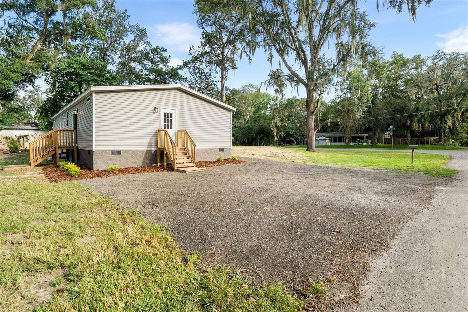 5239 SW 67TH STREET, Gainesville, FL 32608 5239 SW 67TH STREET, Gainesville, FL 32608