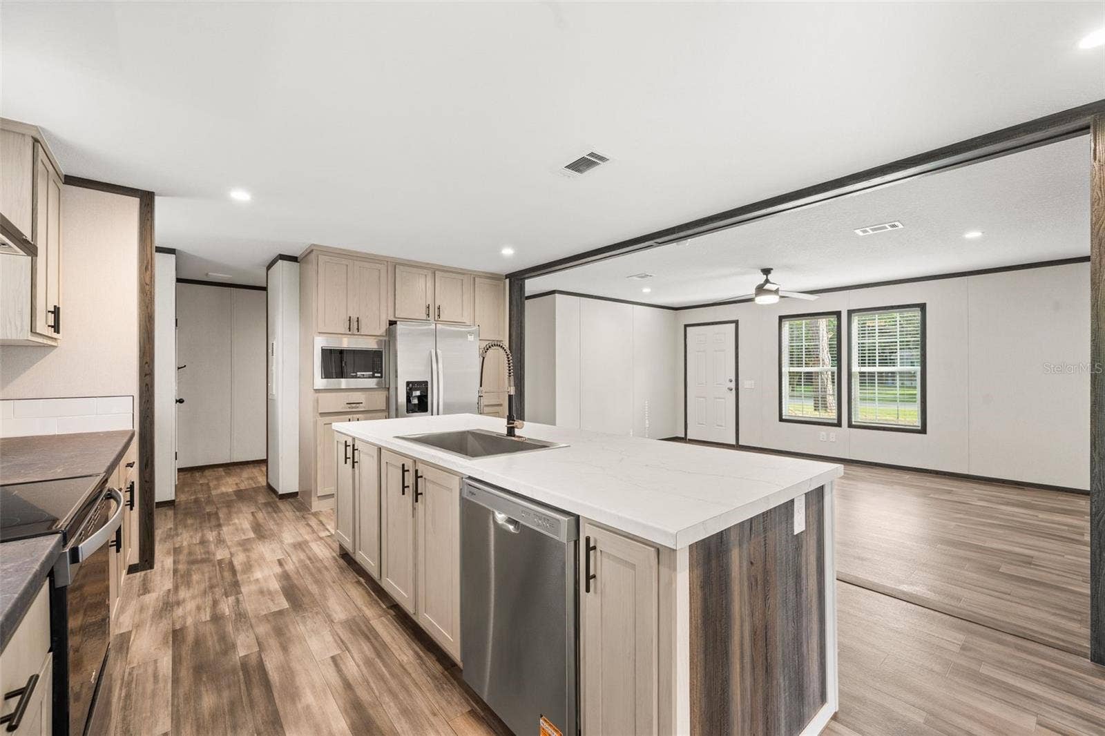 5239 SW 67TH STREET, Gainesville, FL 32608 5239 SW 67TH STREET, Gainesville, FL 32608