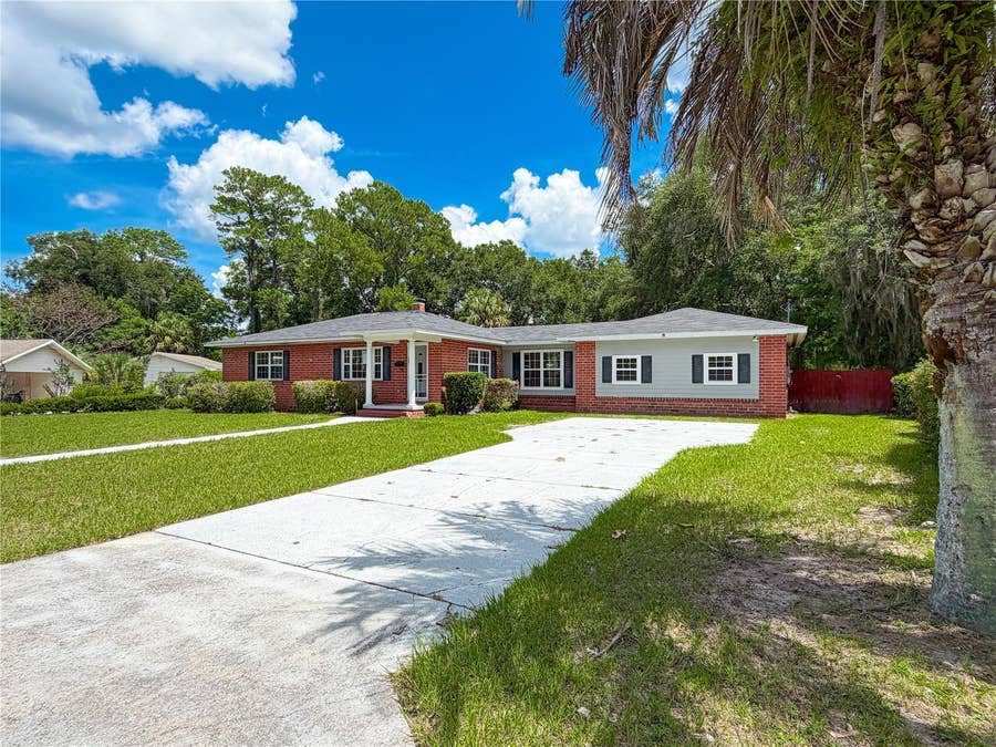Property photo for 709 NW PALM DRIVE, Lake City, FL