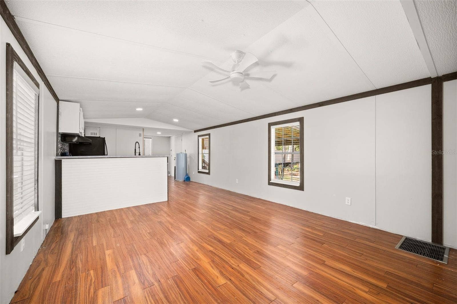 232 SW TRUDY WAY, Fort White, FL 32038 232 SW TRUDY WAY, Fort White, FL 32038