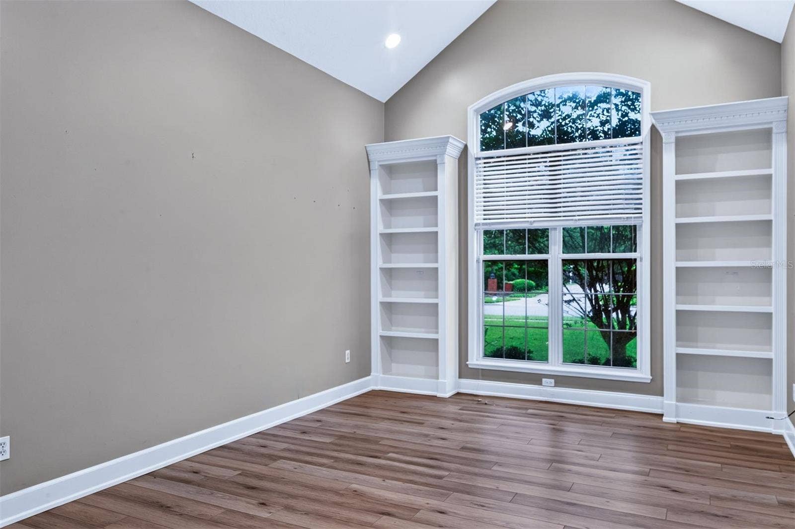 4923 NW 62ND STREET, Gainesville, FL 32653 4923 NW 62ND STREET, Gainesville, FL 32653