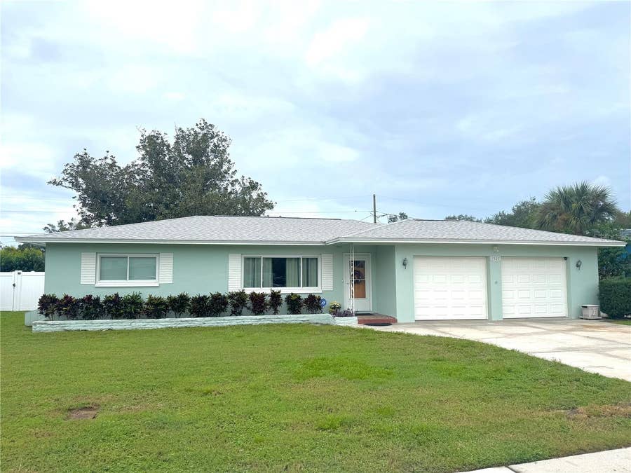 Property photo for 1527 LAKEVIEW ROAD, Clearwater, FL