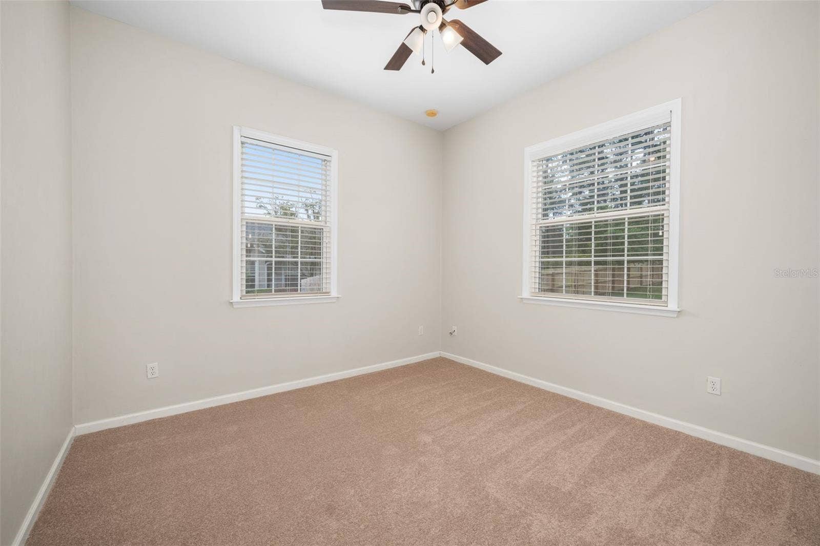 11952 NW 69TH WAY, Alachua, FL 32615 11952 NW 69TH WAY, Alachua, FL 32615