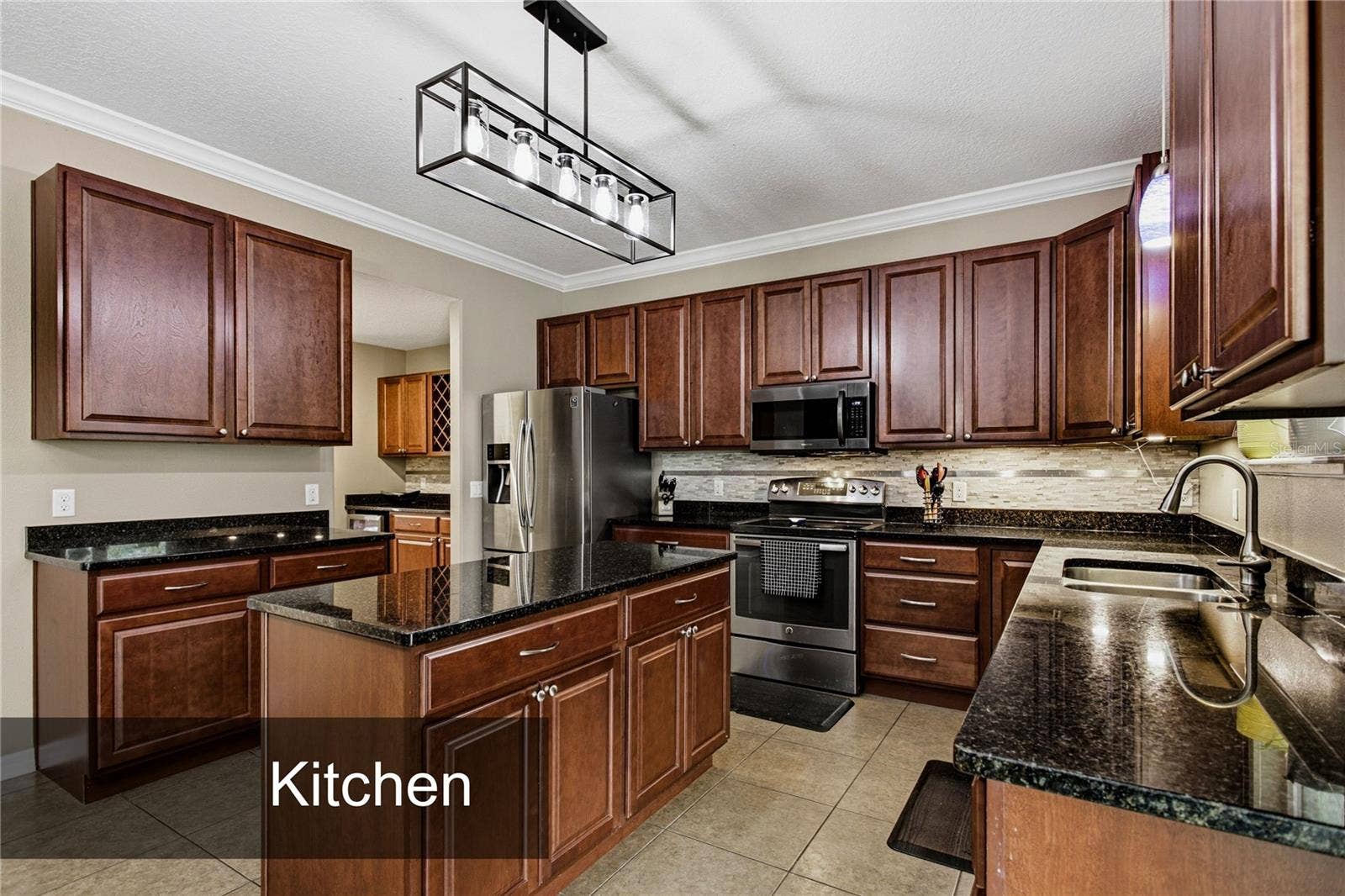 24533 SW 11TH ROAD, Newberry, FL 32669 Kitchen