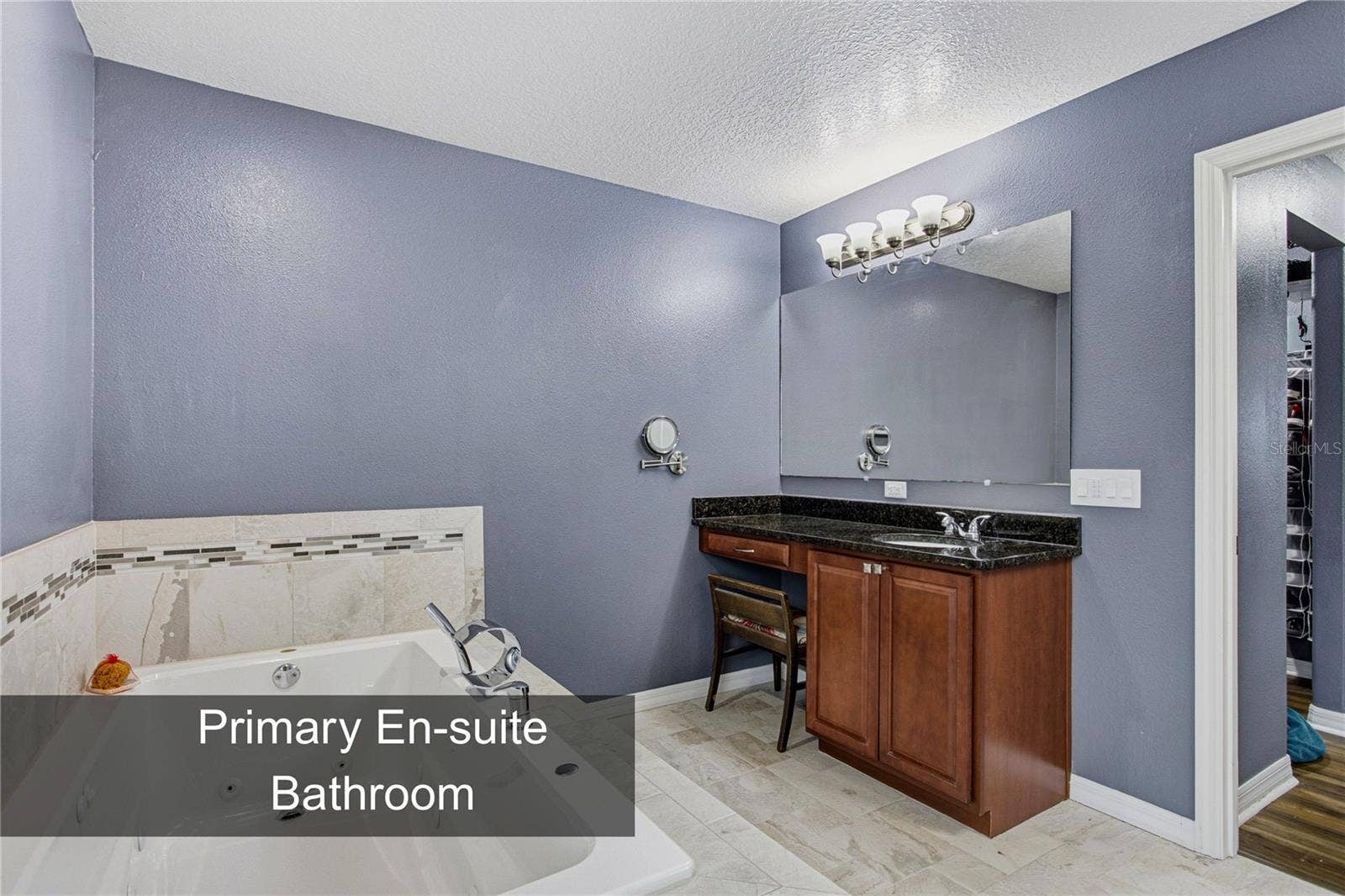 24533 SW 11TH ROAD, Newberry, FL 32669 Primary En-suite Bathroom
