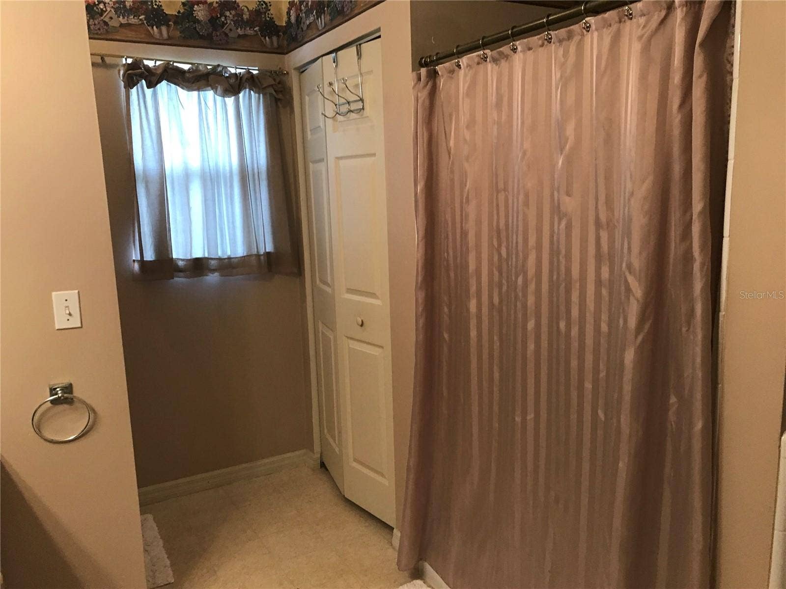 4328 NW 36TH TERRACE, Gainesville, FL 32605 bath1