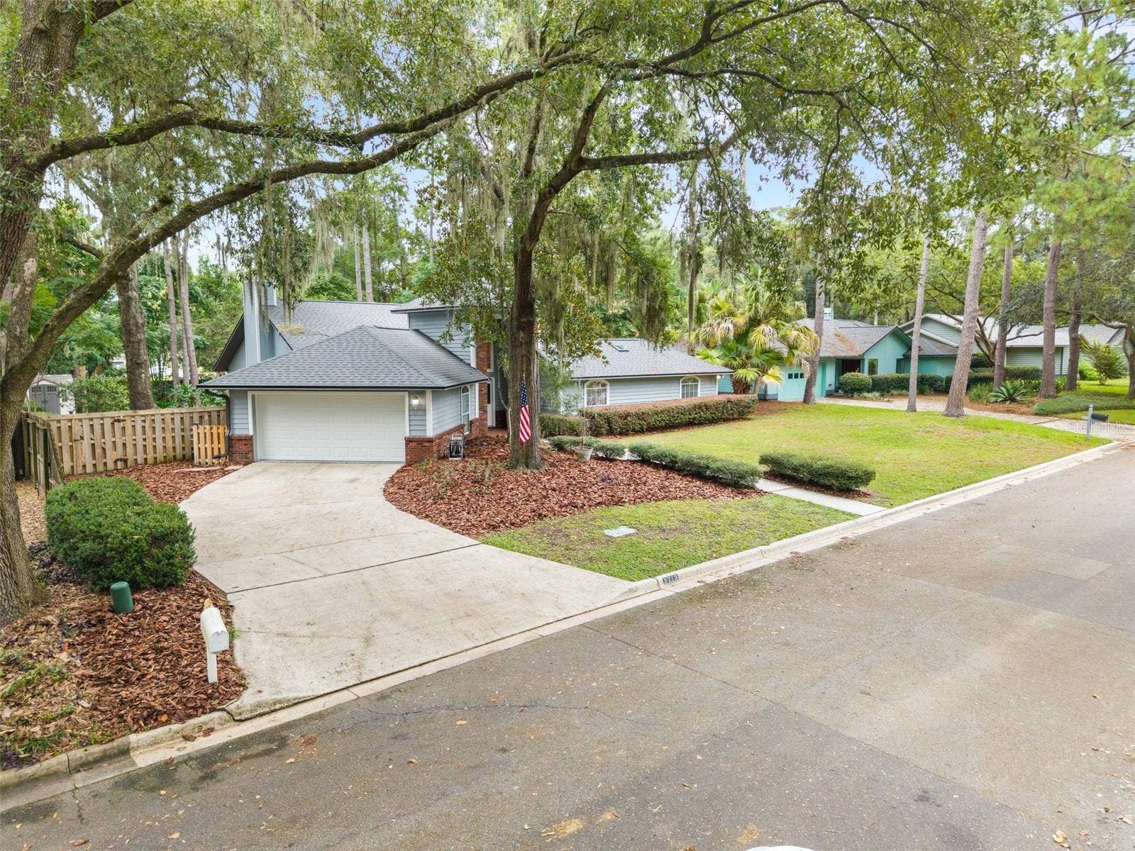 2712 NW 29TH PLACE, Gainesville, FL 32605 2712 NW 29TH PLACE, Gainesville, FL 32605