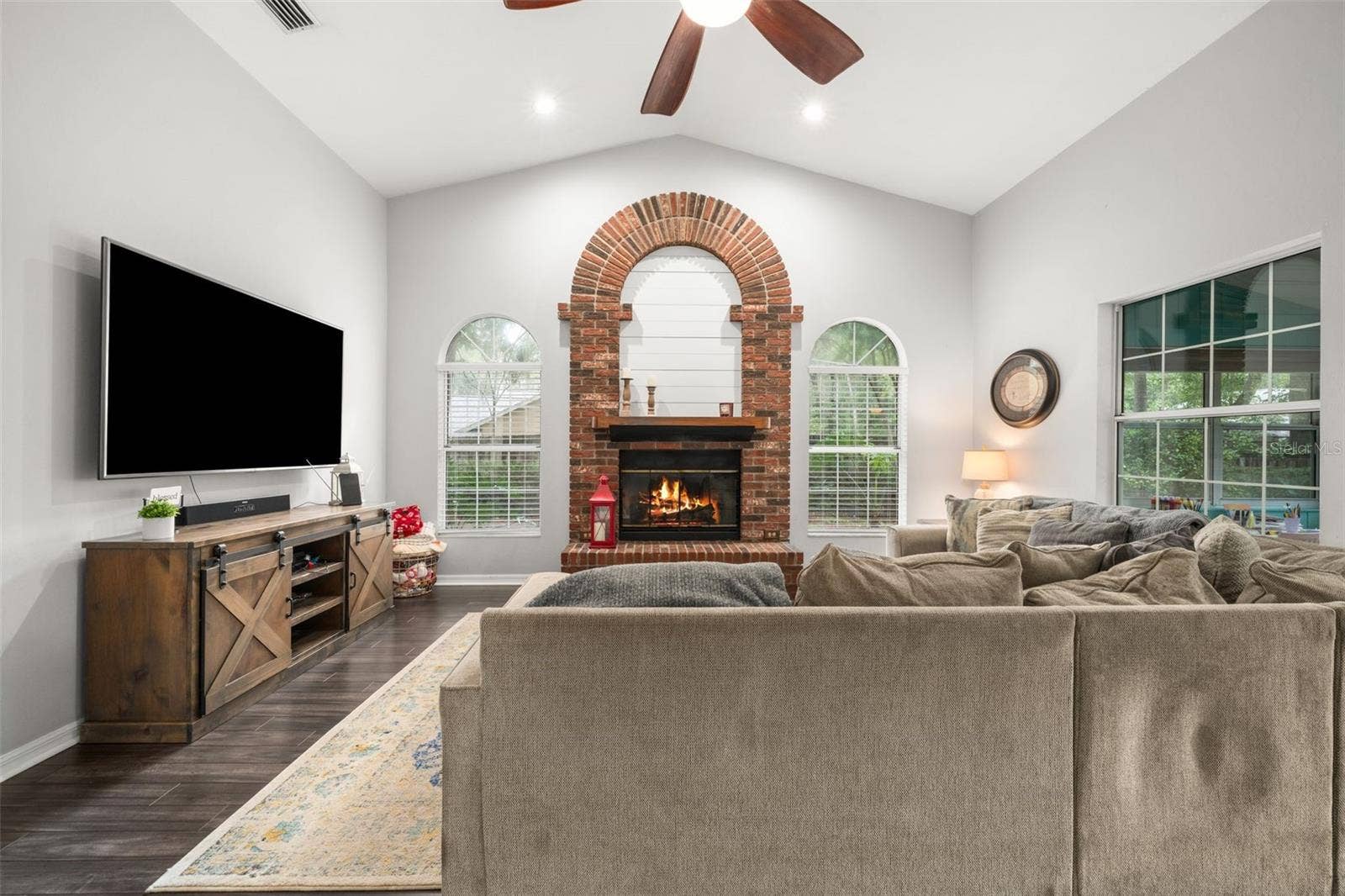 2712 NW 29TH PLACE, Gainesville, FL 32605 2712 NW 29TH PLACE, Gainesville, FL 32605