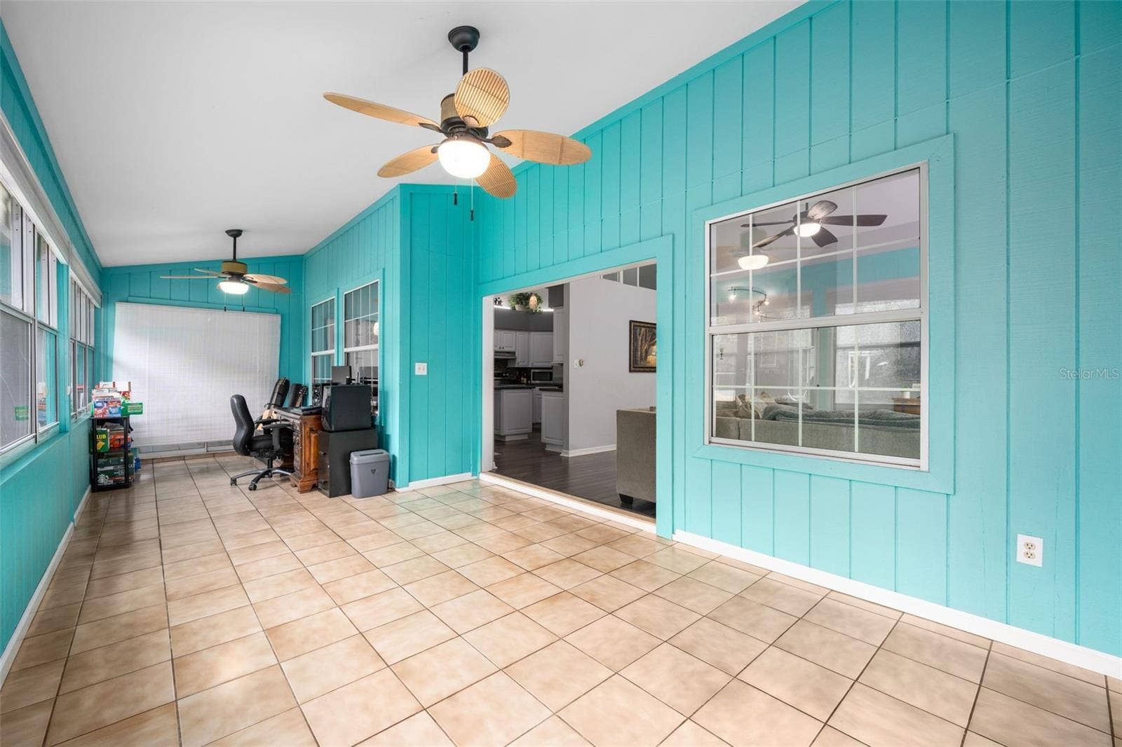 2712 NW 29TH PLACE, Gainesville, FL 32605 Enclosed porch