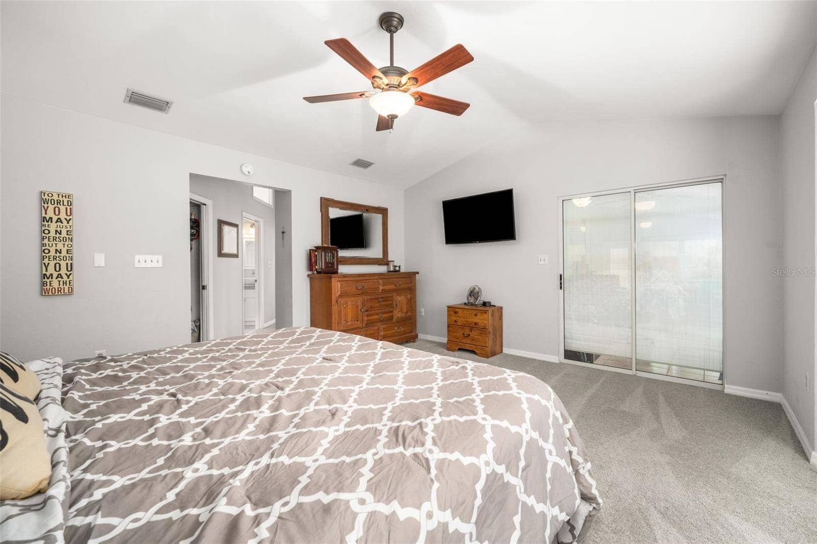 2712 NW 29TH PLACE, Gainesville, FL 32605 2712 NW 29TH PLACE, Gainesville, FL 32605