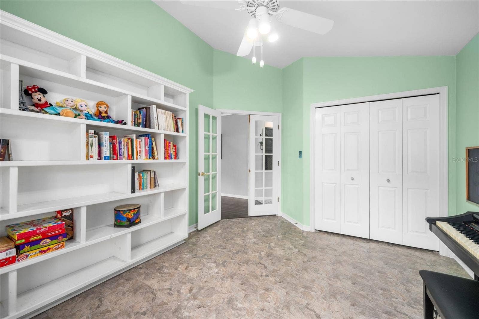 2712 NW 29TH PLACE, Gainesville, FL 32605 Office/Bonus Room