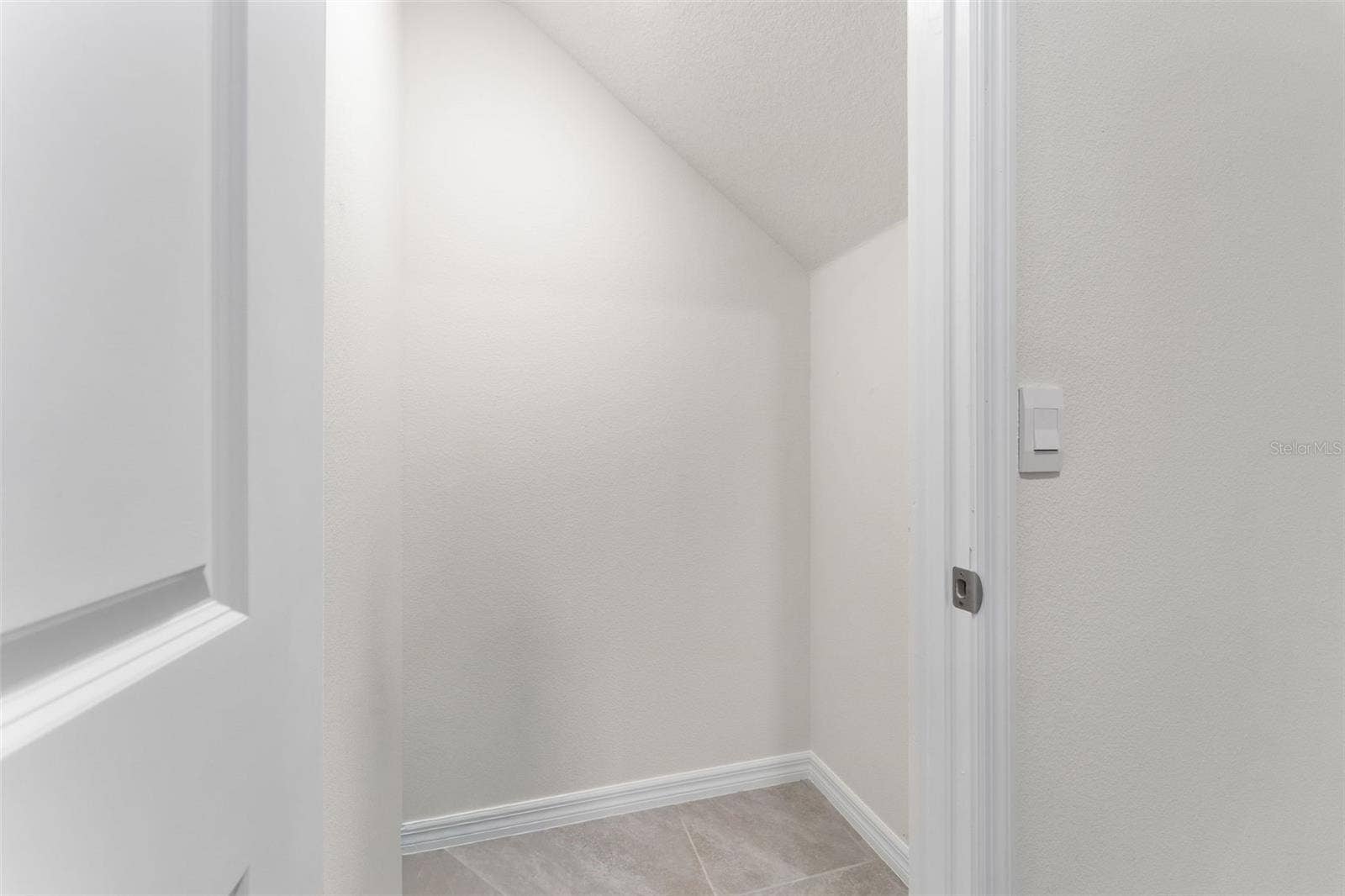 24595 NW 11TH PLACE, Newberry, FL 32669