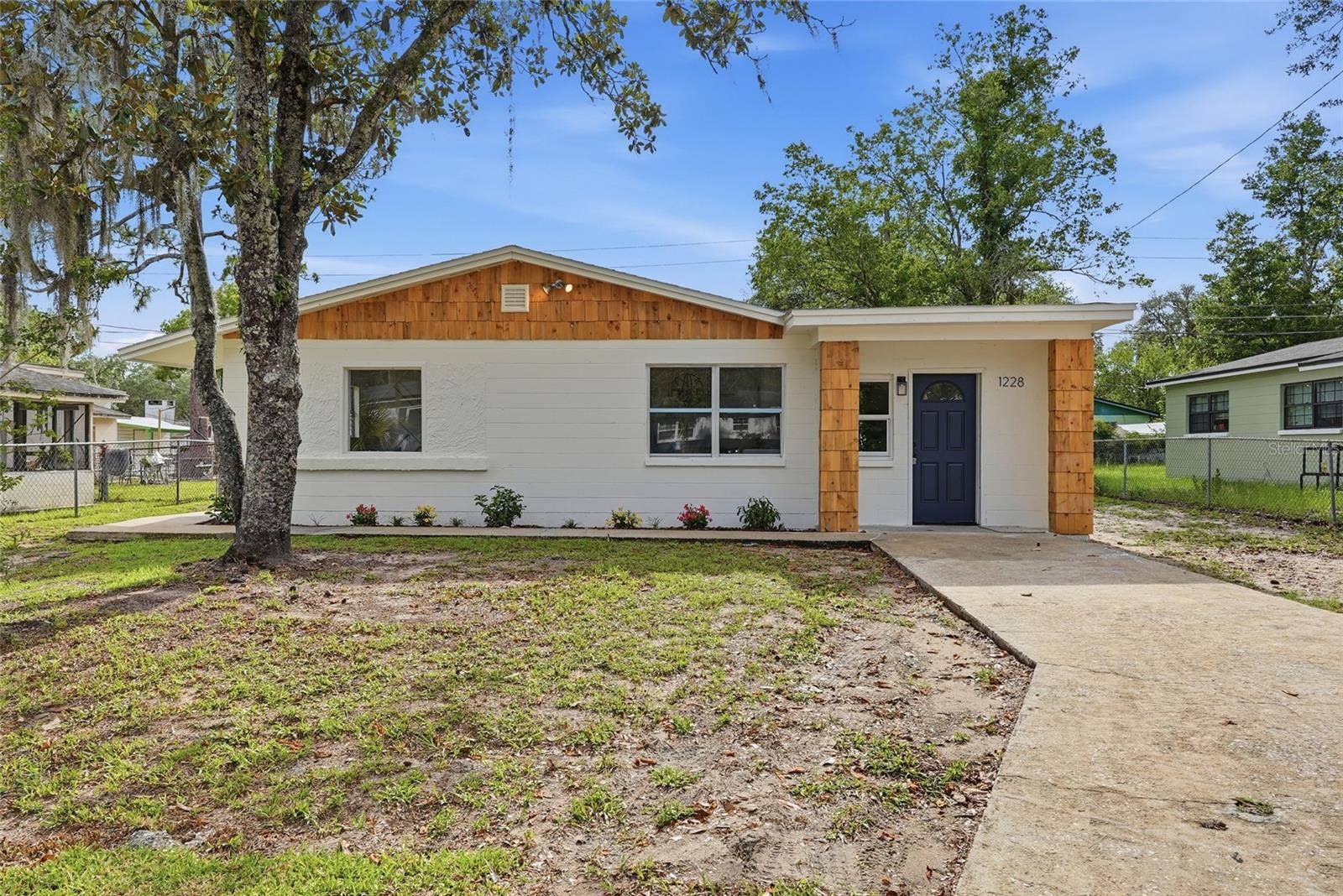 1228 SE 19TH STREET, Gainesville, FL 32641