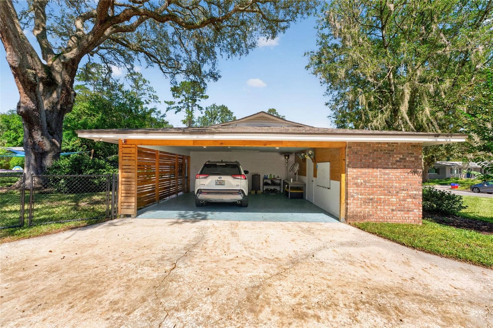 1316 NW 31ST STREET, Gainesville, FL 32605 1316 NW 31ST STREET, Gainesville, FL 32605