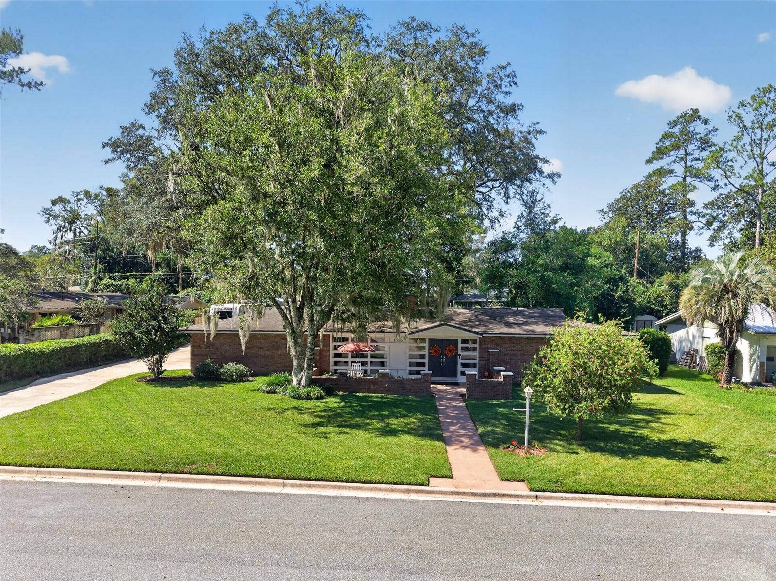 1316 NW 31ST STREET, Gainesville, FL 32605 1316 NW 31ST STREET, Gainesville, FL 32605