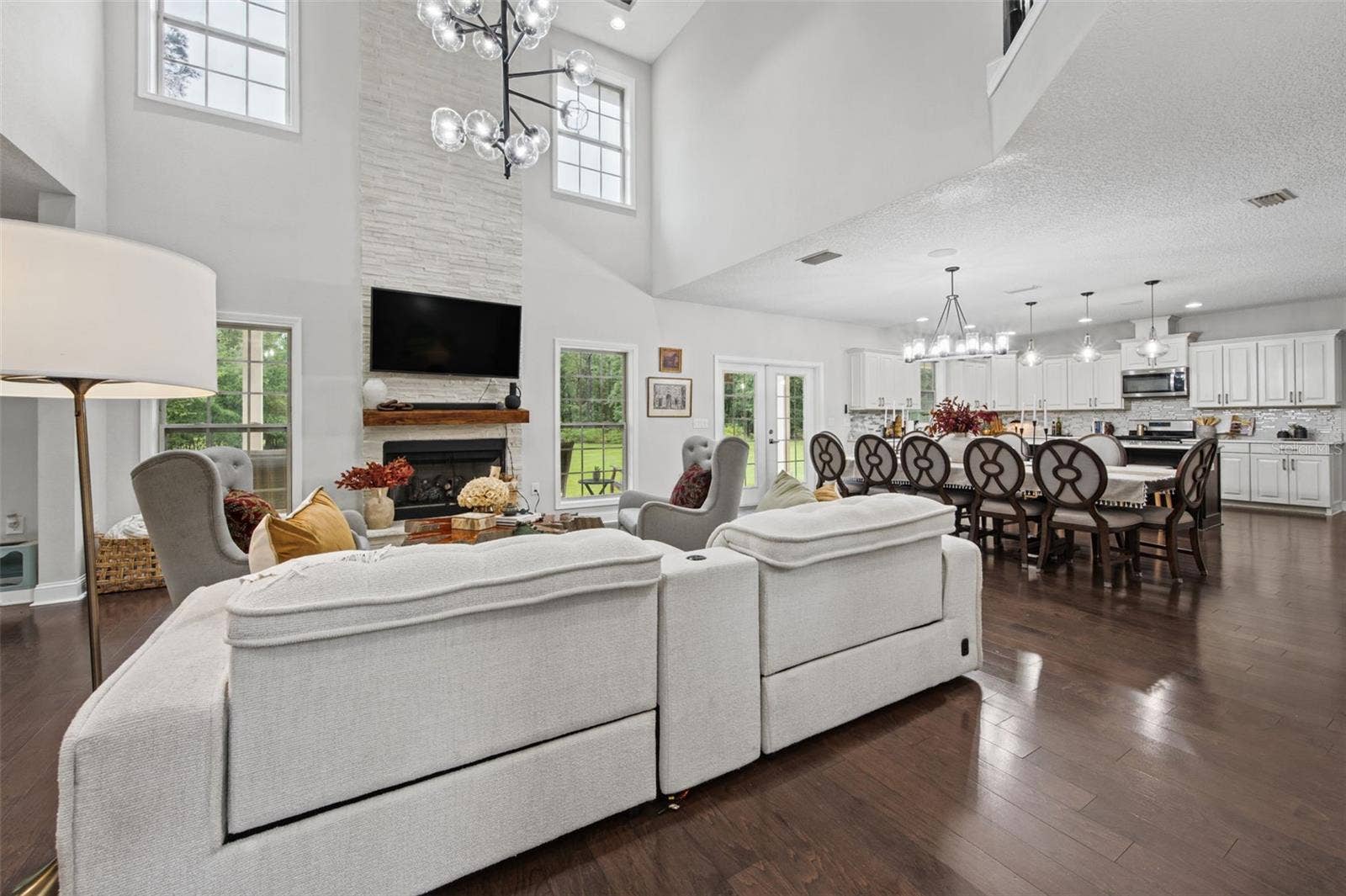 21324 NW 217TH DRIVE, High Springs, FL 32643 21324 NW 217TH DRIVE, High Springs, FL 32643