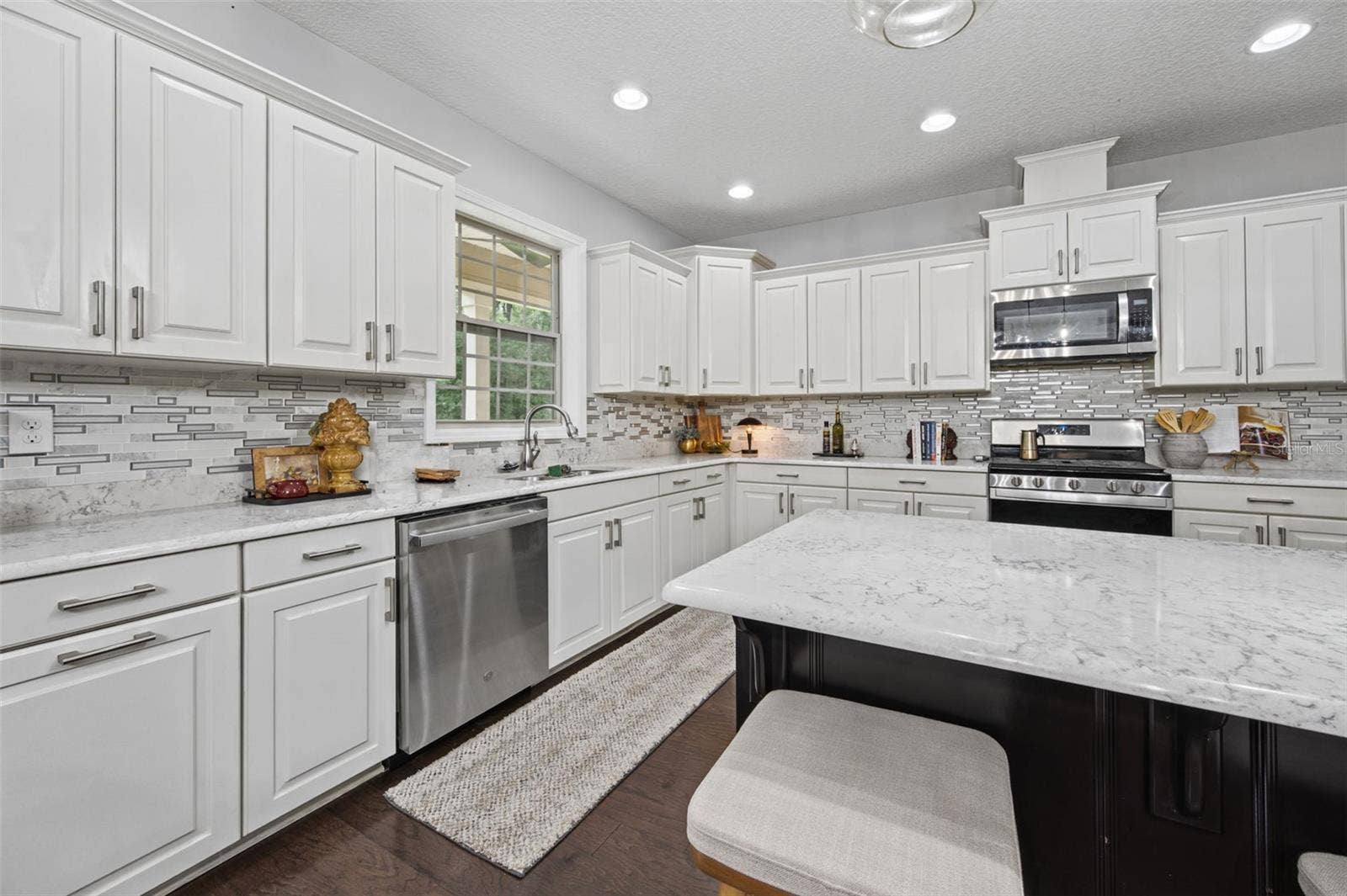 21324 NW 217TH DRIVE, High Springs, FL 32643 21324 NW 217TH DRIVE, High Springs, FL 32643