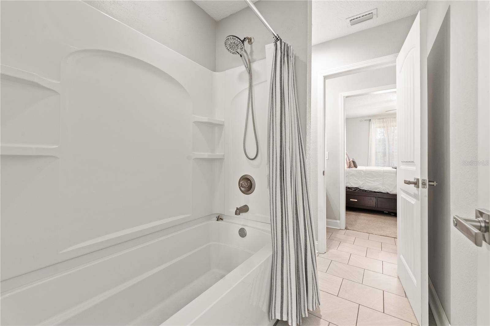21324 NW 217TH DRIVE, High Springs, FL 32643 21324 NW 217TH DRIVE, High Springs, FL 32643