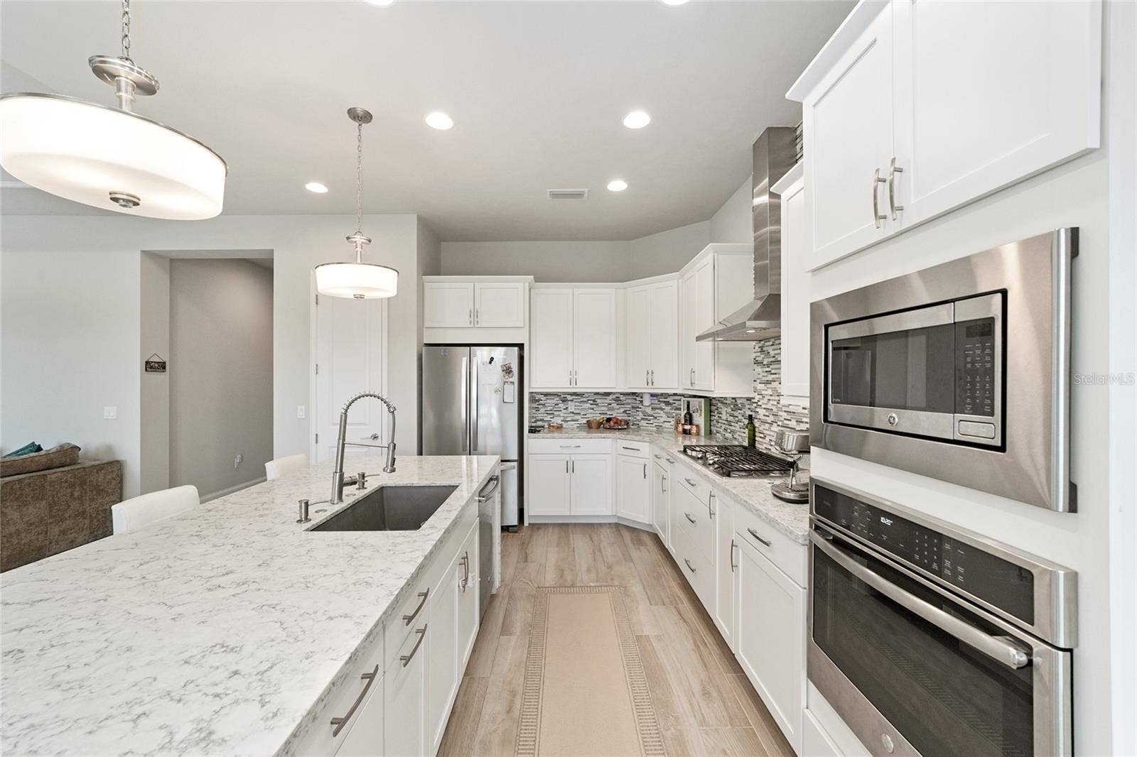 11895 SW 33RD LANE, Gainesville, FL 32608