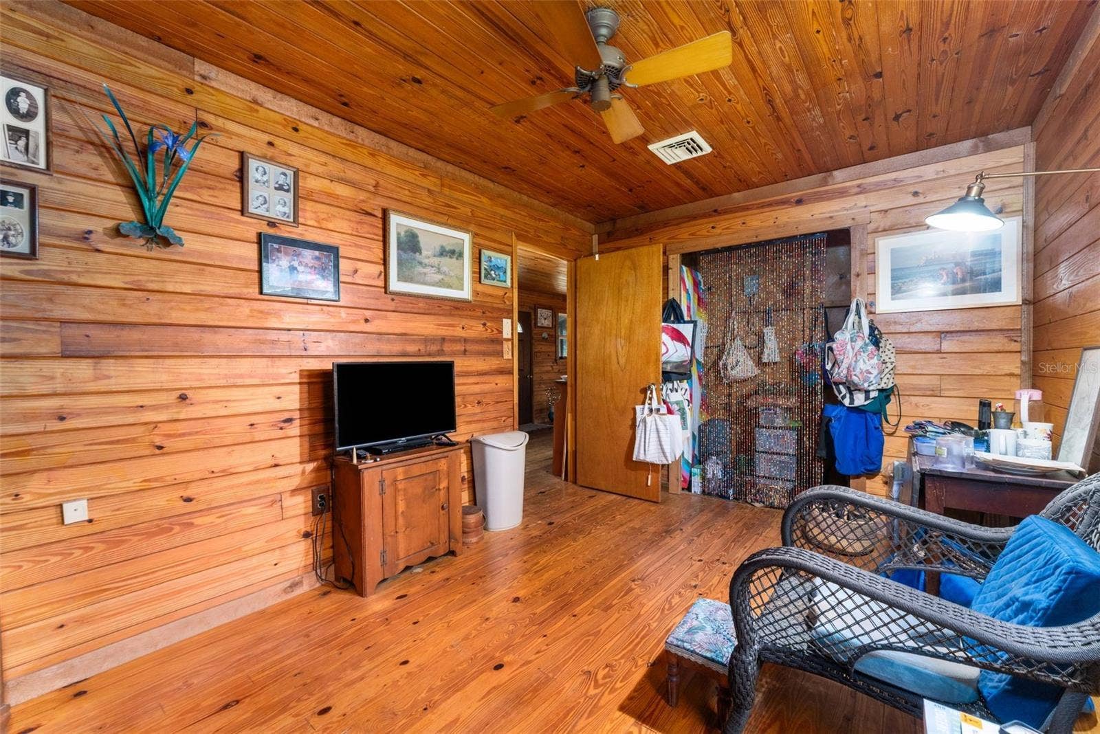568 SW RATTLESNAKE GLEN, Fort White, FL 32038
