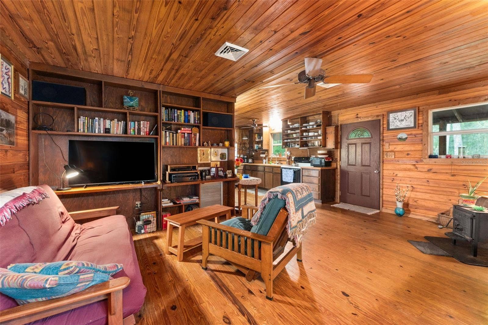 568 SW RATTLESNAKE GLEN, Fort White, FL 32038