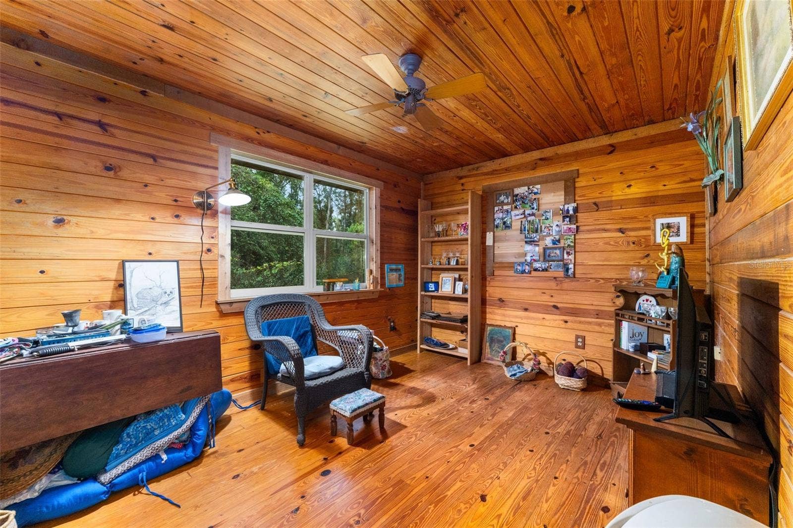 568 SW RATTLESNAKE GLEN, Fort White, FL 32038