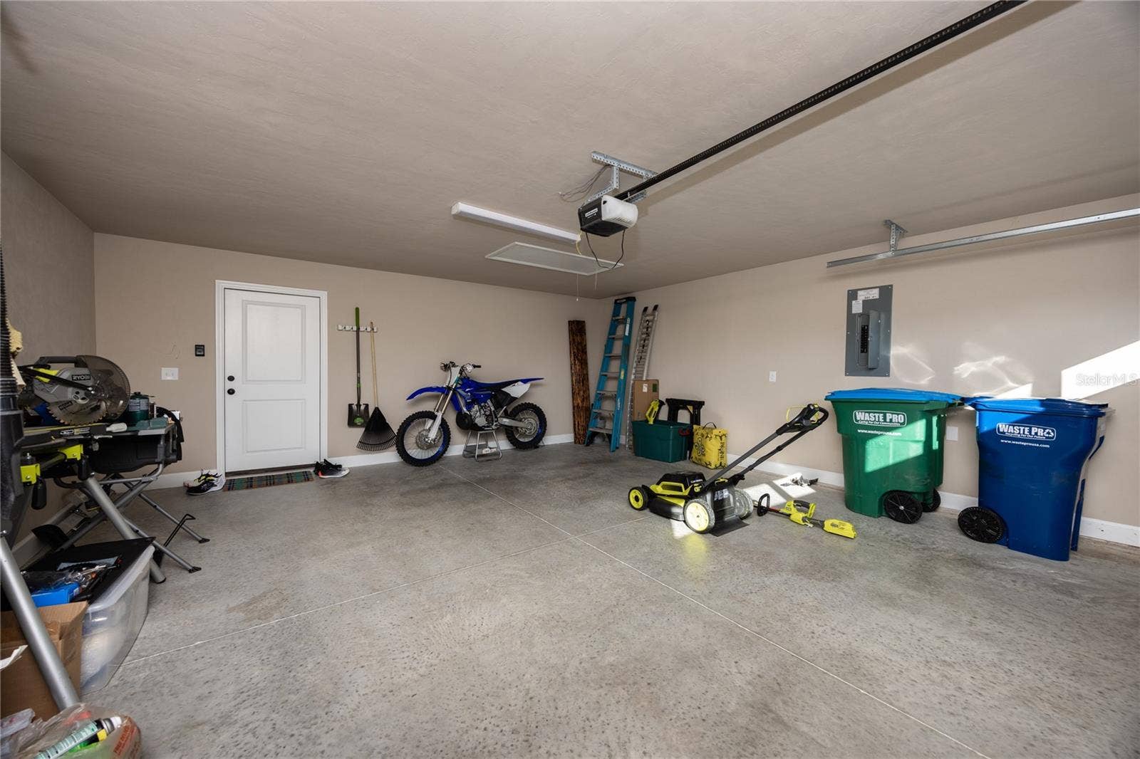24328 SW 17TH LANE, Newberry, FL 32669