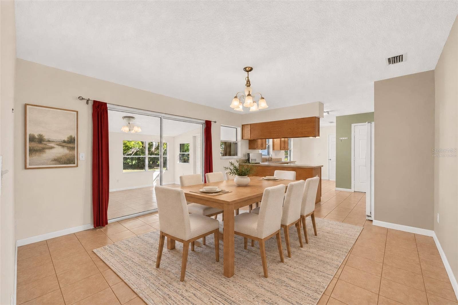 Dining Room *Virtually Staged