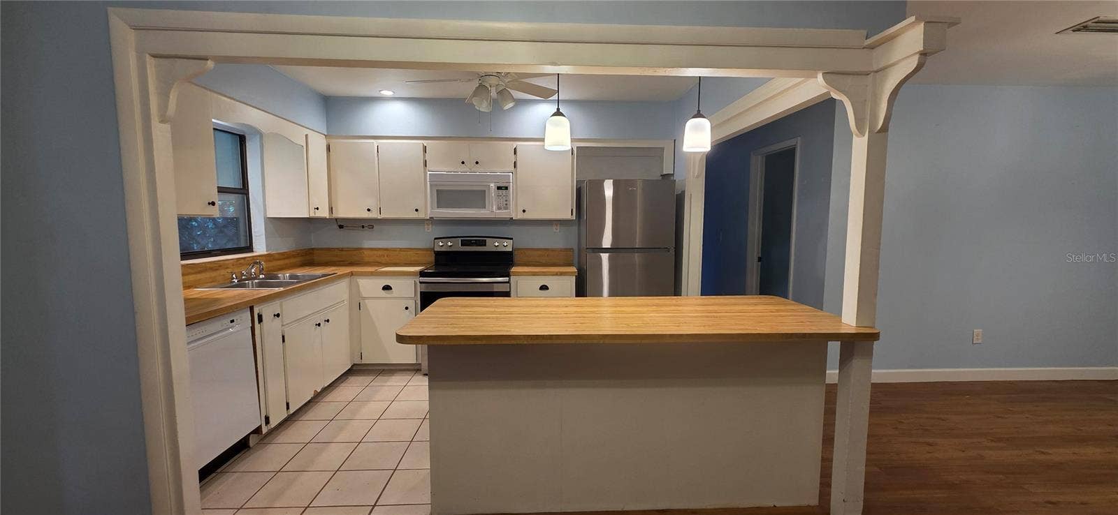 17451 SOUTHSIDE COURT, High Springs, FL 32643 17451 SOUTHSIDE COURT, High Springs, FL 32643