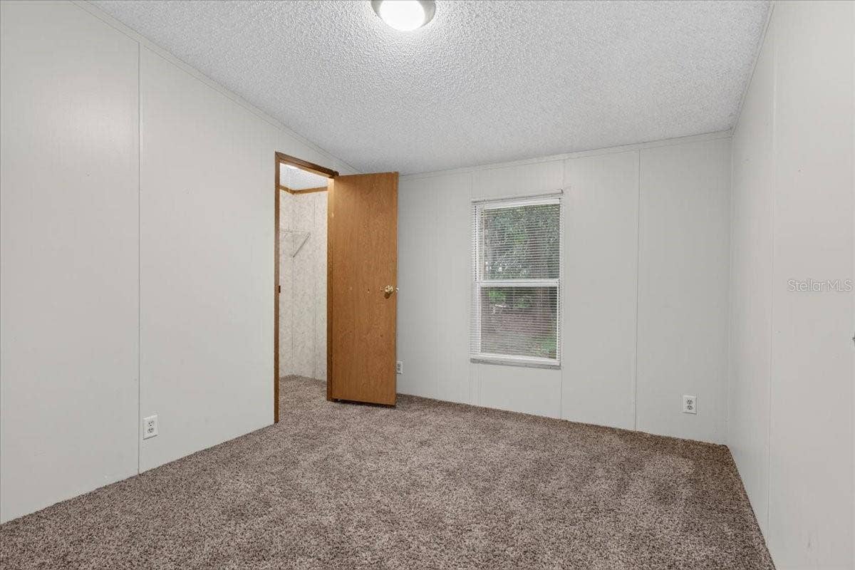 7030 NW 167TH PLACE, Trenton, FL 32693 A light and bright third bedroom!