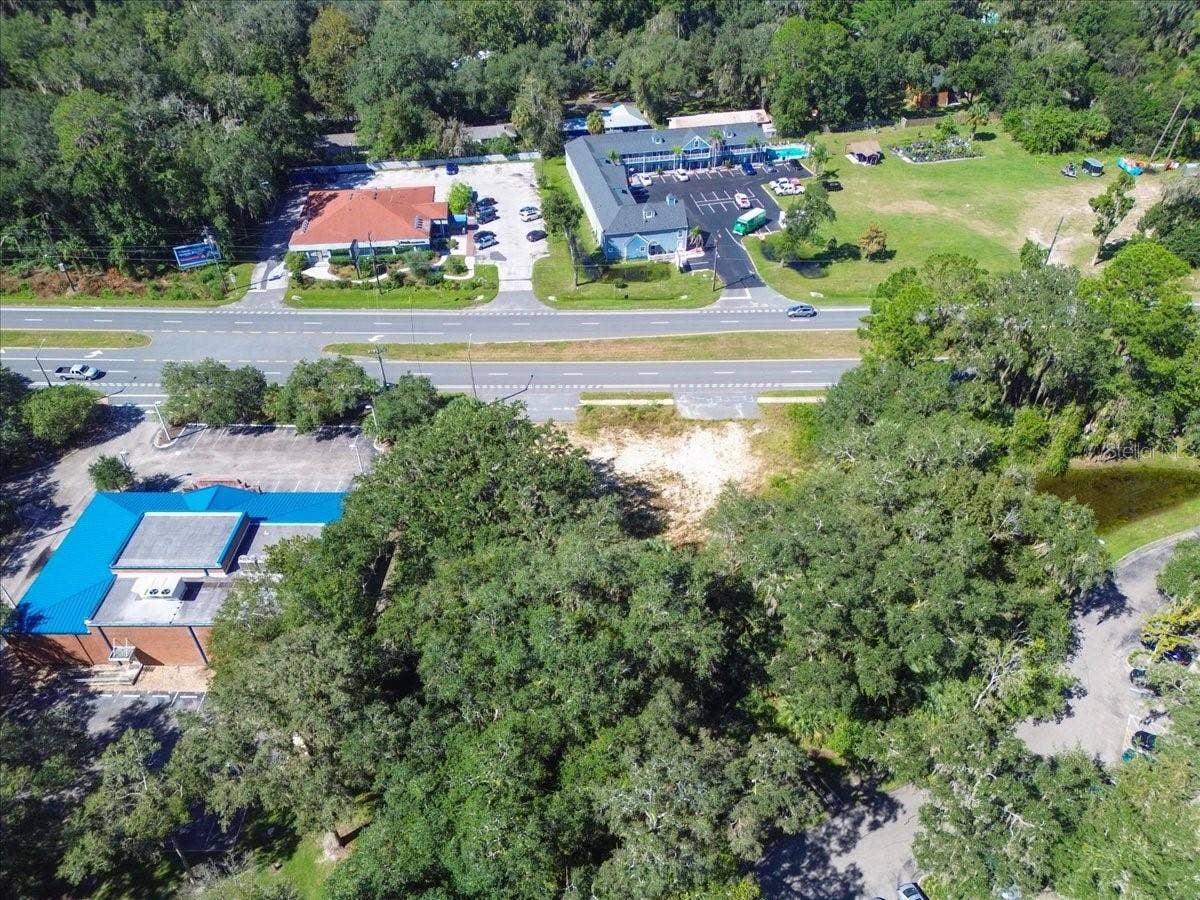 3921 SW 13TH STREET, Gainesville, FL 32608 3921 SW 13TH STREET, Gainesville, FL 32608