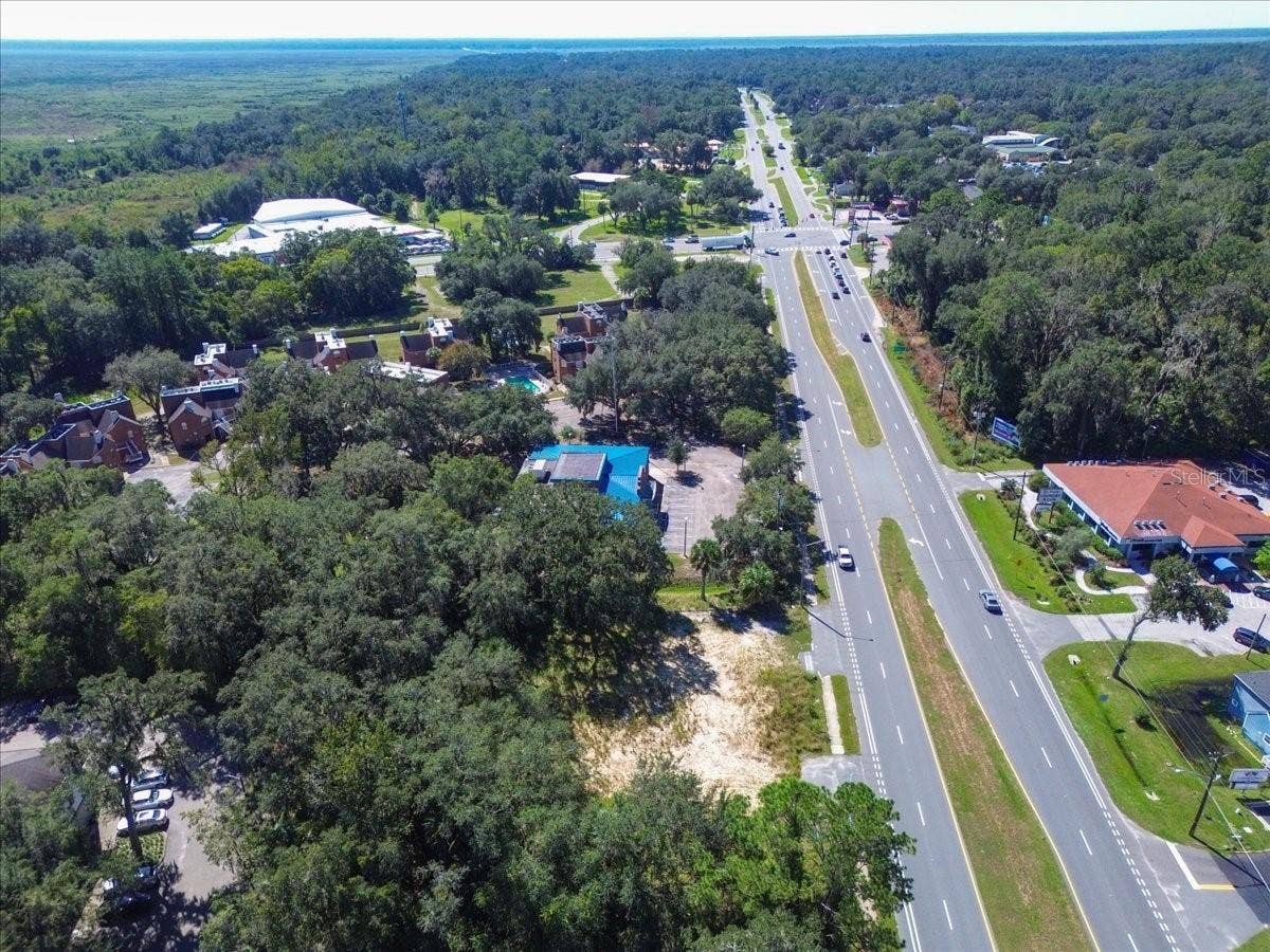 3921 SW 13TH STREET, Gainesville, FL 32608 3921 SW 13TH STREET, Gainesville, FL 32608