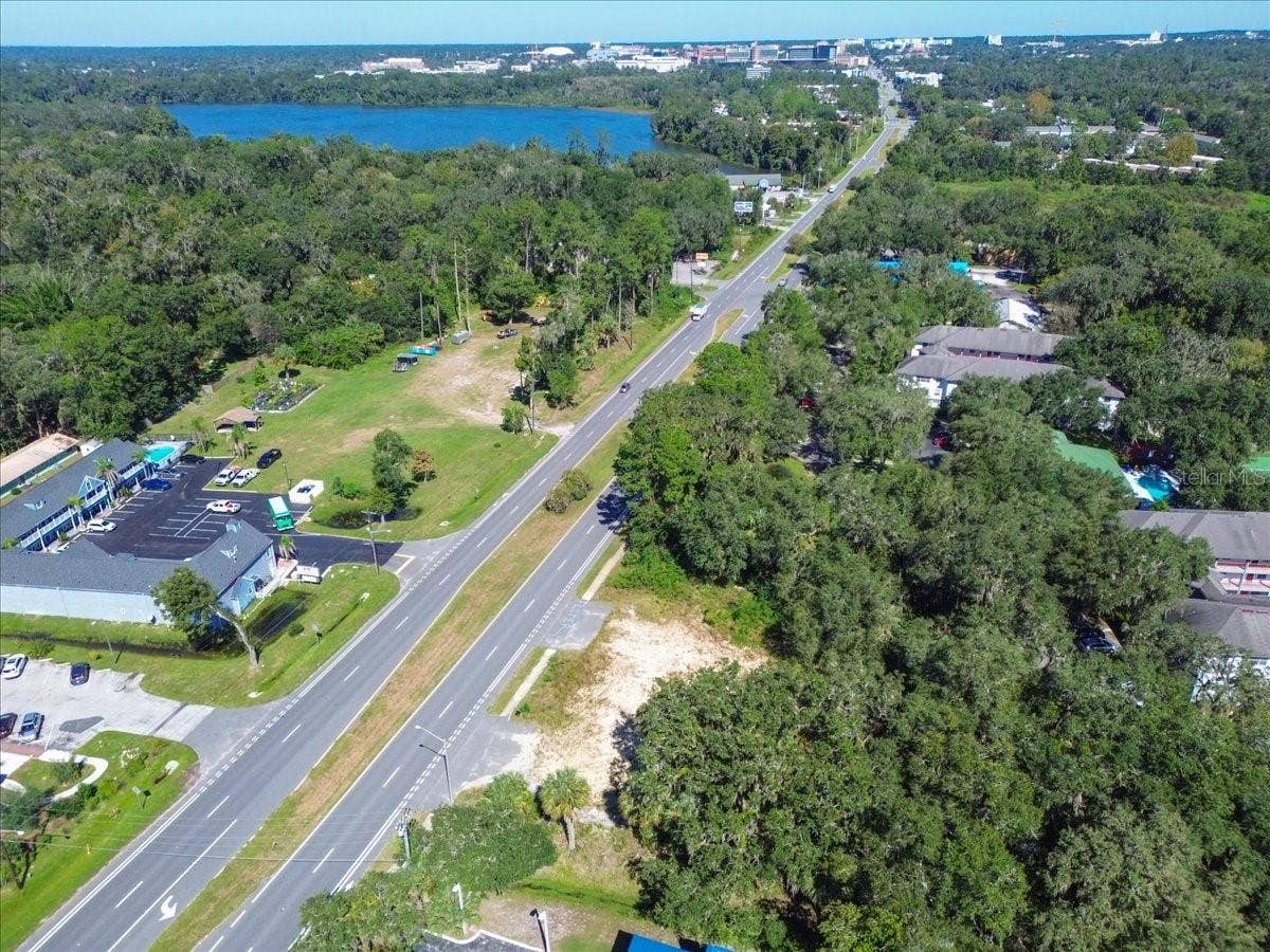 3921 SW 13TH STREET, Gainesville, FL 32608 3921 SW 13TH STREET, Gainesville, FL 32608