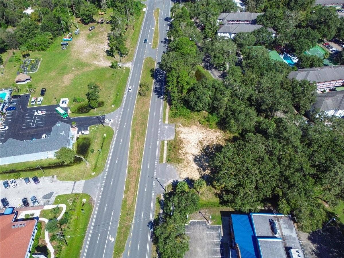 3921 SW 13TH STREET, Gainesville, FL 32608 3921 SW 13TH STREET, Gainesville, FL 32608