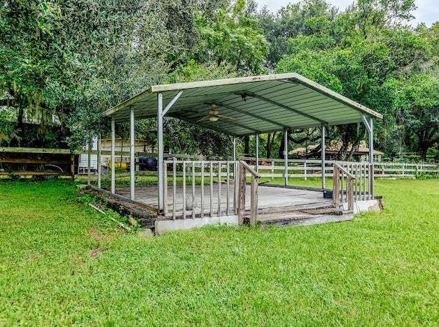 3105 SE 29TH BOULEVARD, Gainesville, FL 32641 3105 SE 29TH BOULEVARD, Gainesville, FL 32641