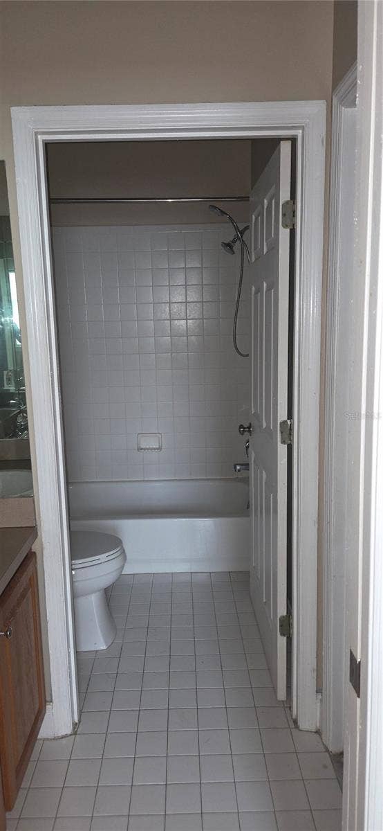 5323 SW 91ST TERRACE, #202, Gainesville, FL 32608 5323 SW 91ST TERRACE, #202, Gainesville, FL 32608