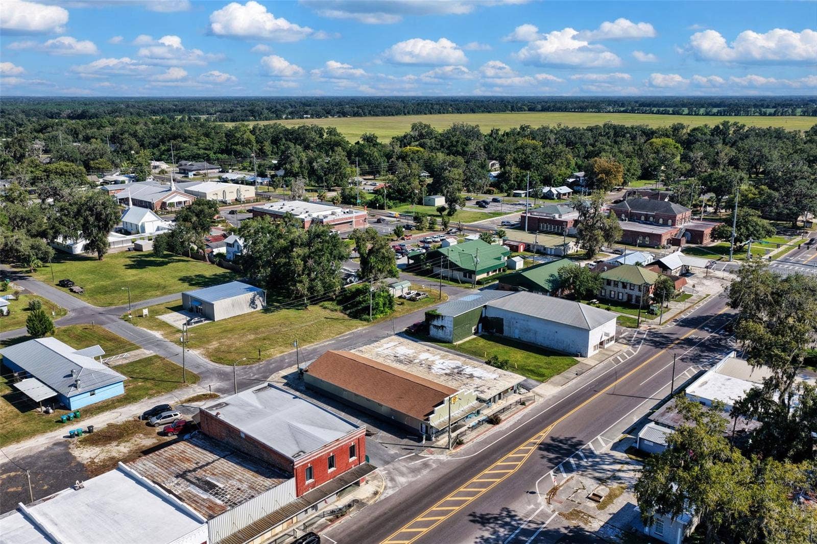 220 N MAIN STREET, Trenton, FL 32693