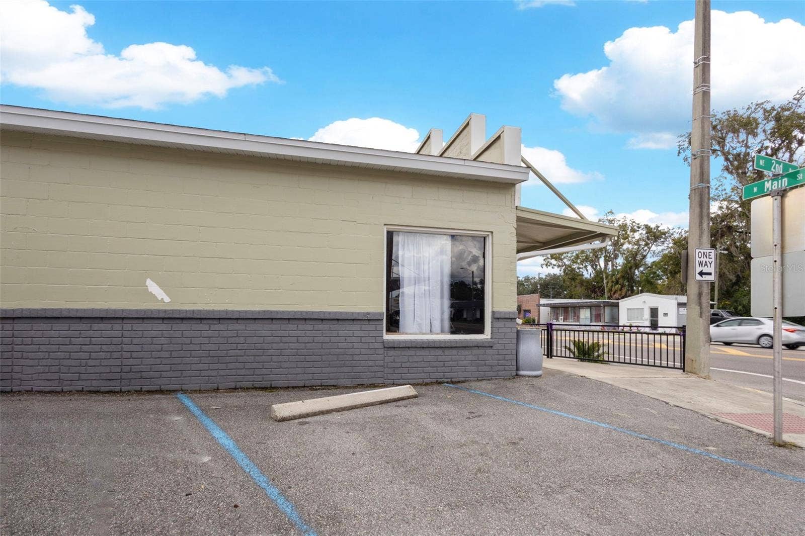 220 N MAIN STREET, Trenton, FL 32693