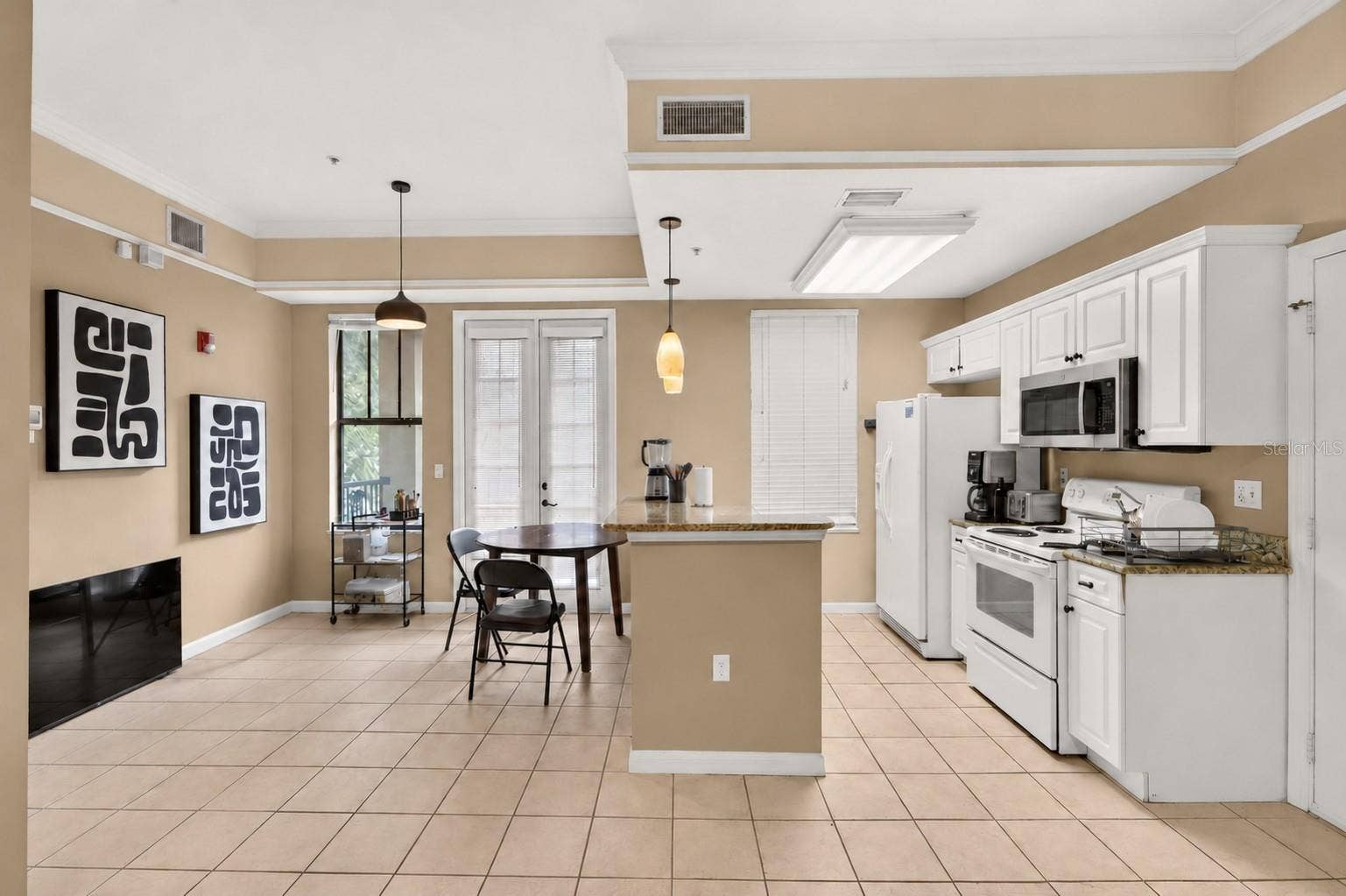 1418 NW 3RD AVENUE, #306, Gainesville, FL 32603 1418 NW 3RD AVENUE, #306, Gainesville, FL 32603