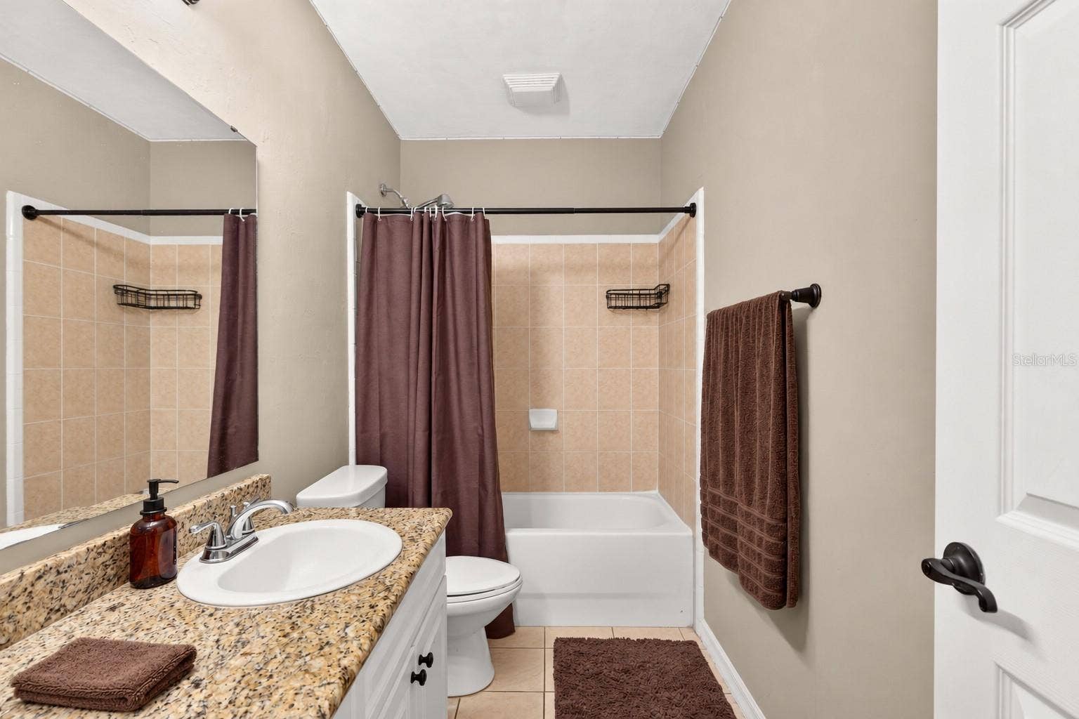 1418 NW 3RD AVENUE, #306, Gainesville, FL 32603 1418 NW 3RD AVENUE, #306, Gainesville, FL 32603