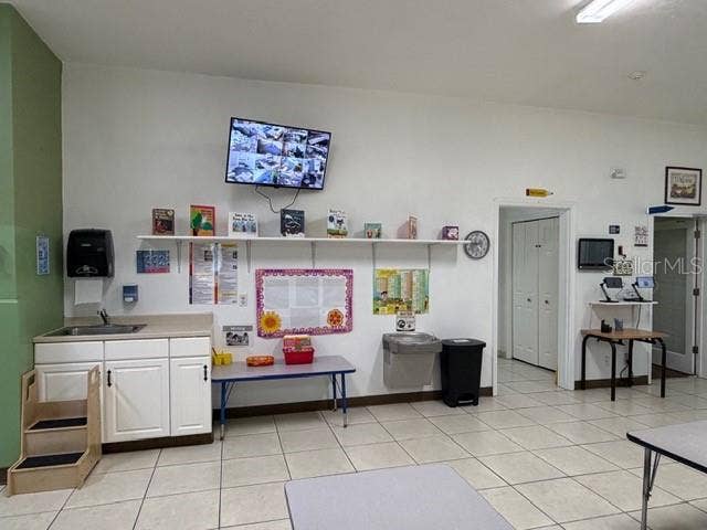 1023 SE 4TH AVENUE, Gainesville, FL 32601 1023 SE 4TH AVENUE, Gainesville, FL 32601