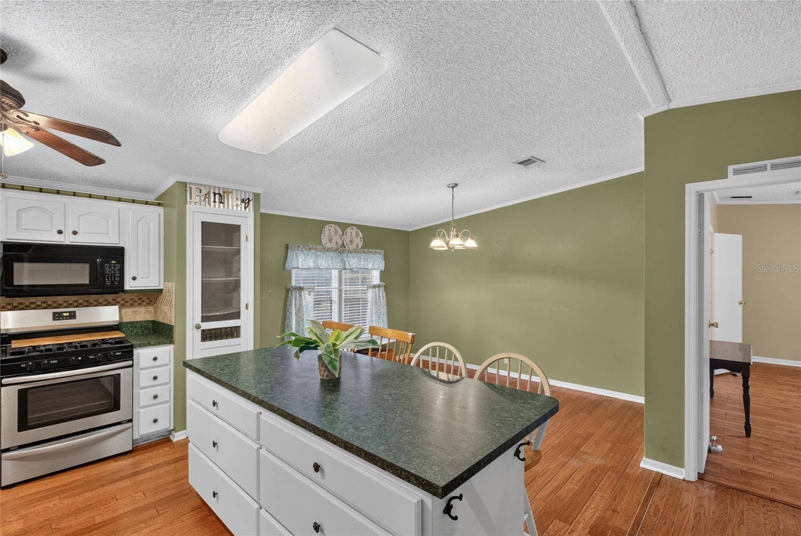 7990 FLORAL RIDGE CIRCLE, Keystone Heights, FL 32656 7990 FLORAL RIDGE CIRCLE, Keystone Heights, FL 32656