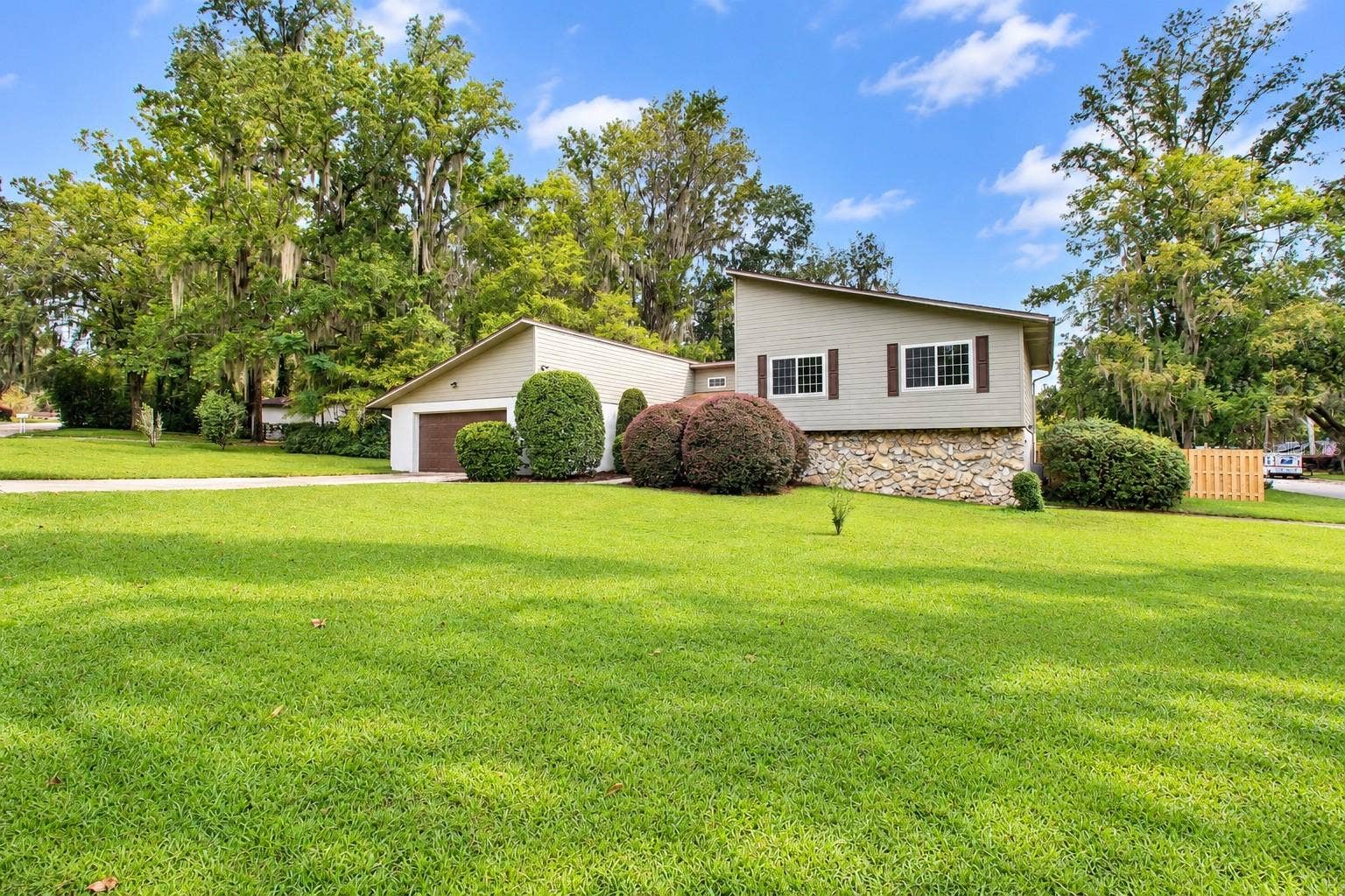 612 NW 101ST STREET, Gainesville, FL 32607