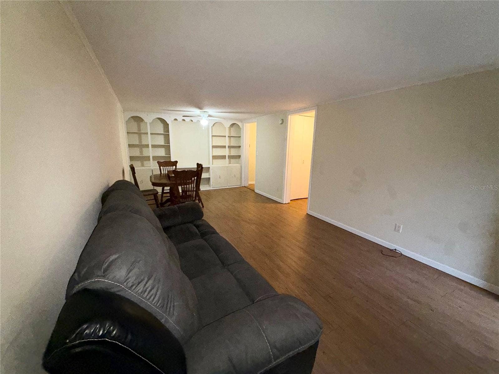 2490 SW 14TH DRIVE, #11, Gainesville, FL 32608 2490 SW 14TH DRIVE, #11, Gainesville, FL 32608