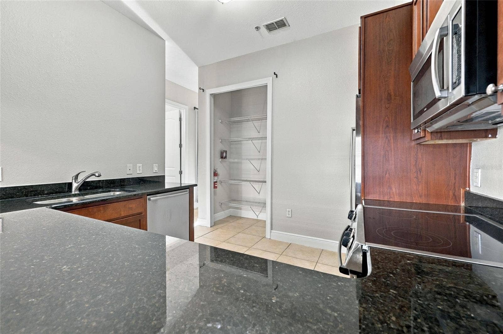 230 SW 2ND AVENUE, #404, Gainesville, FL 32601